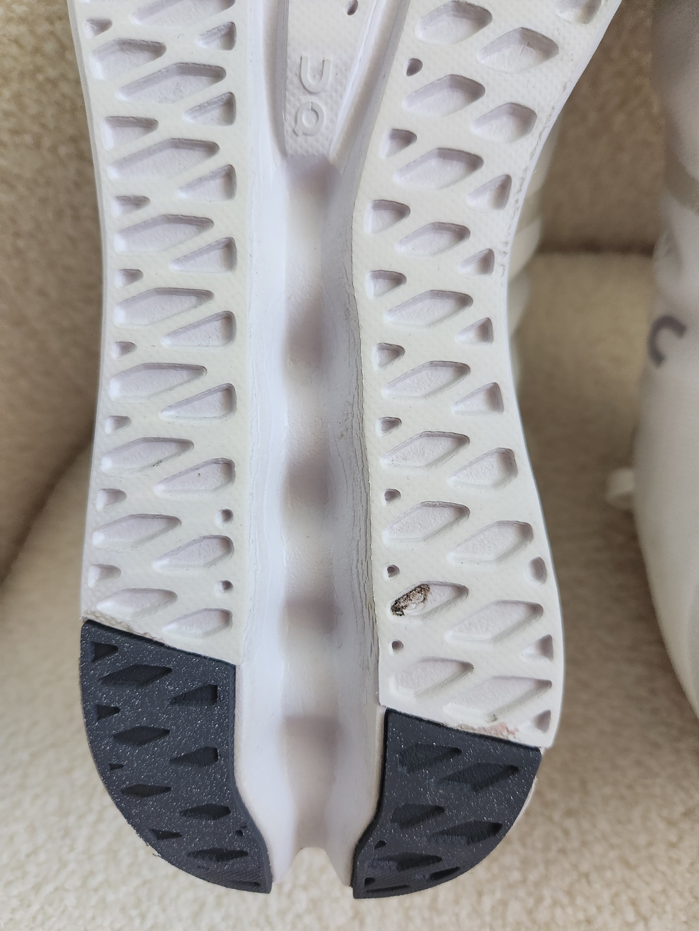 Men’s White Sneakers Size 8 - Picture 6 of 16
